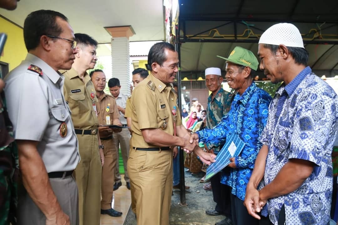 1.003 Warga Tabanio Terima Sertifikat Tanah