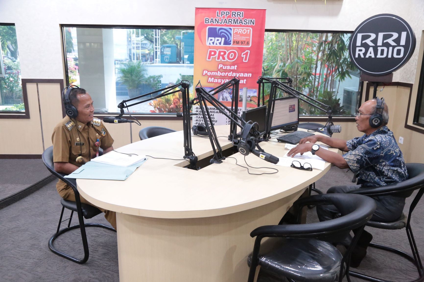 Bupati Siaran di RRI Pro 1 Banjarmasin